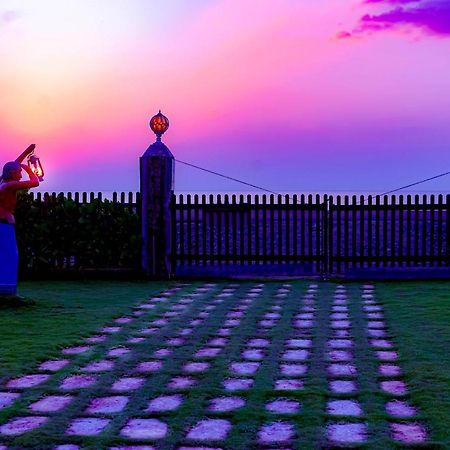 Calypso Sunset Hotel Iranawila Kültér fotó