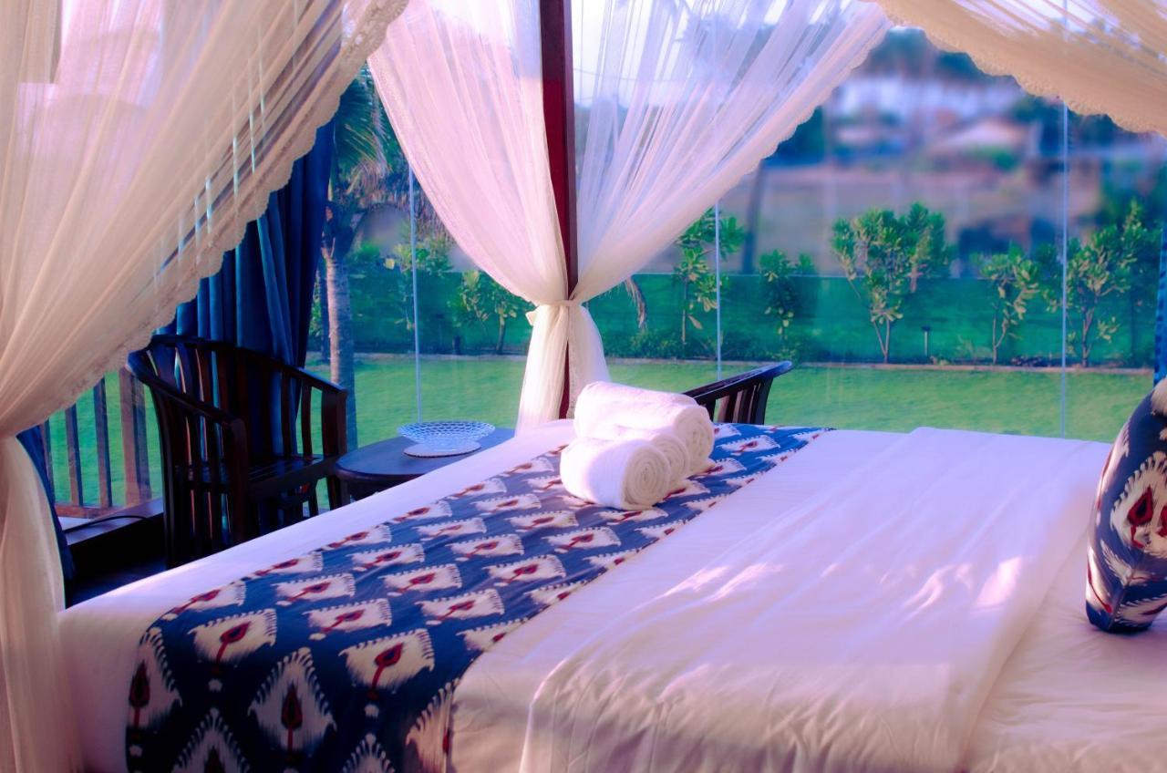 Calypso Sunset Hotel Iranawila Kültér fotó