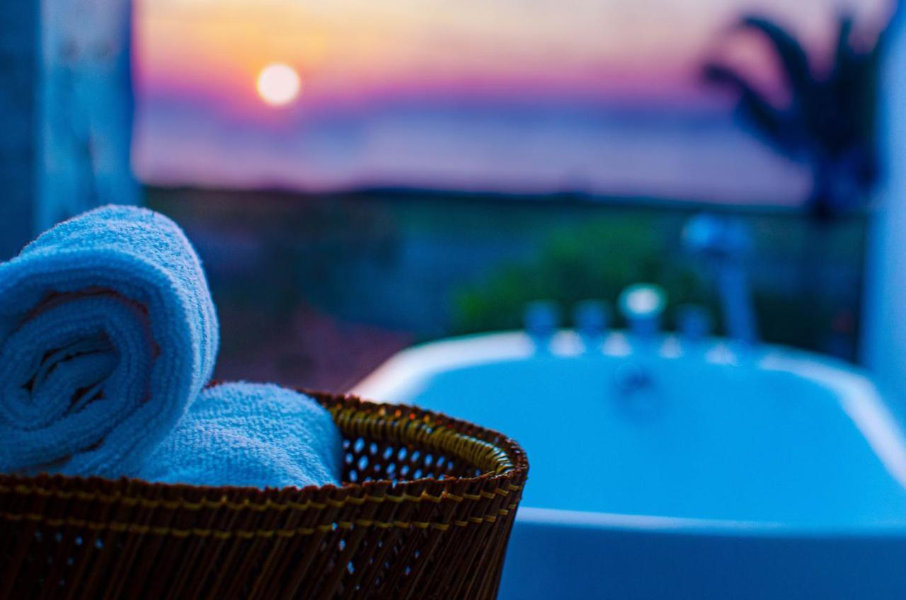 Calypso Sunset Hotel Iranawila Kültér fotó